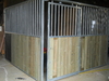 Pferdebox Standardbox 3x3m Trennwand und Frontwand mit Schiebetüre